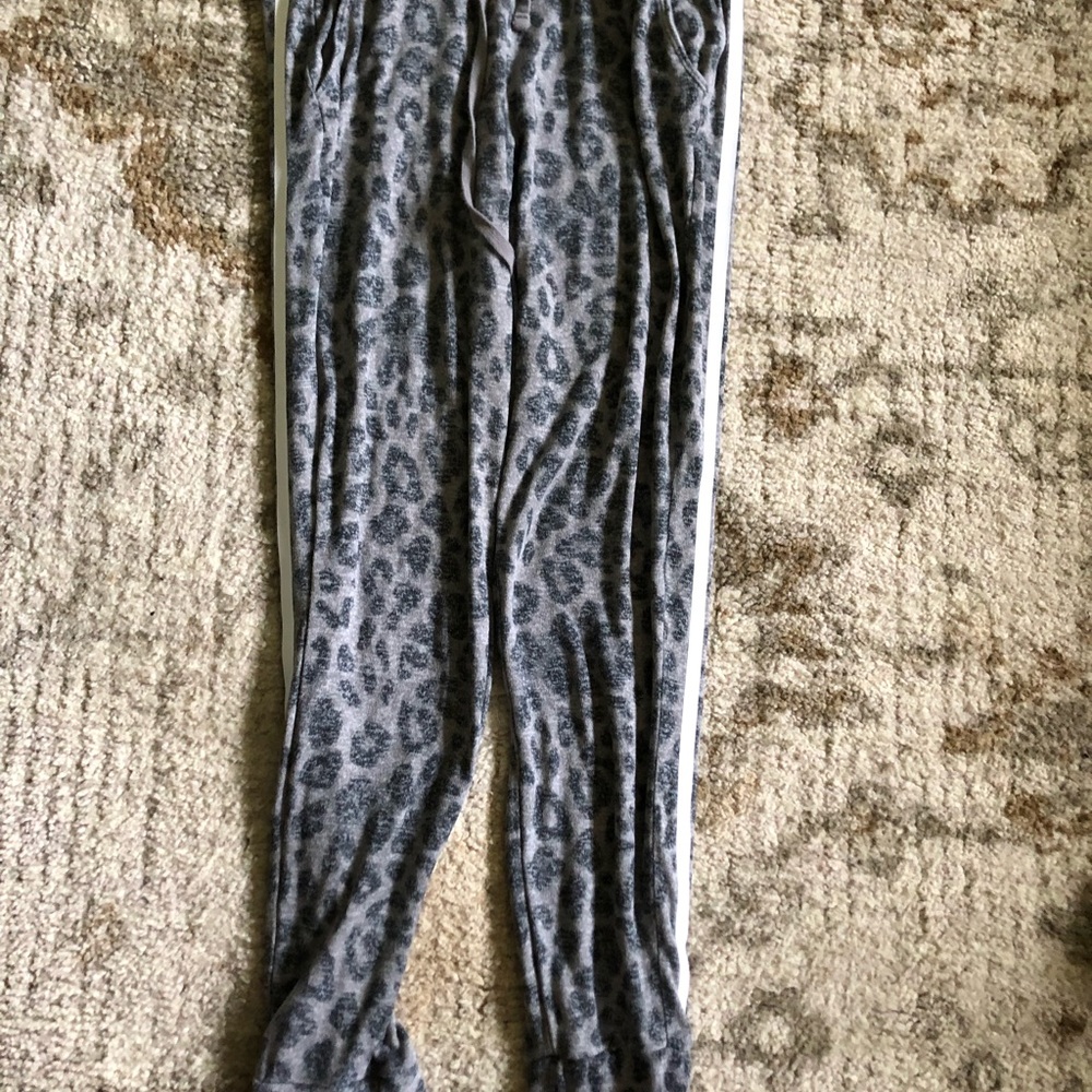 Extra Small Grey Pink Cheetah Joggers